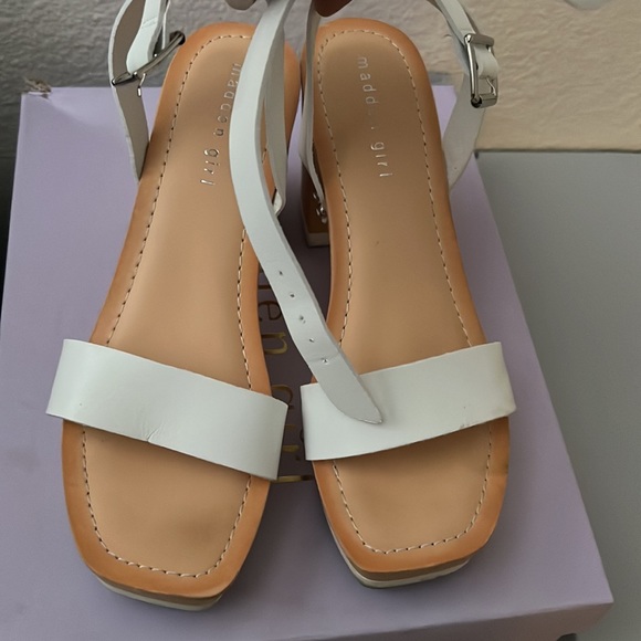 White Madden Girl Caprise White Pair - Picture 2 of 4